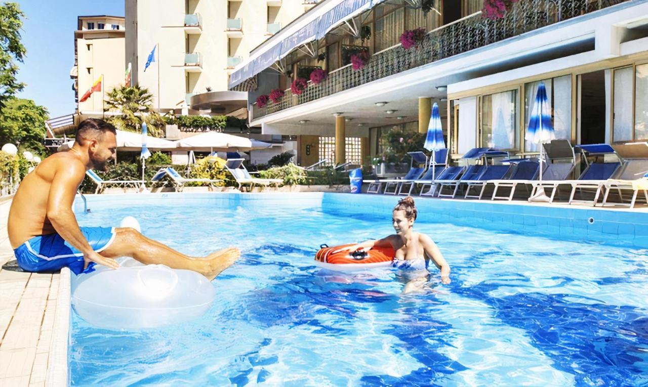 Hotel Royal-Spiaggia Gatteo a Mare Kültér fotó