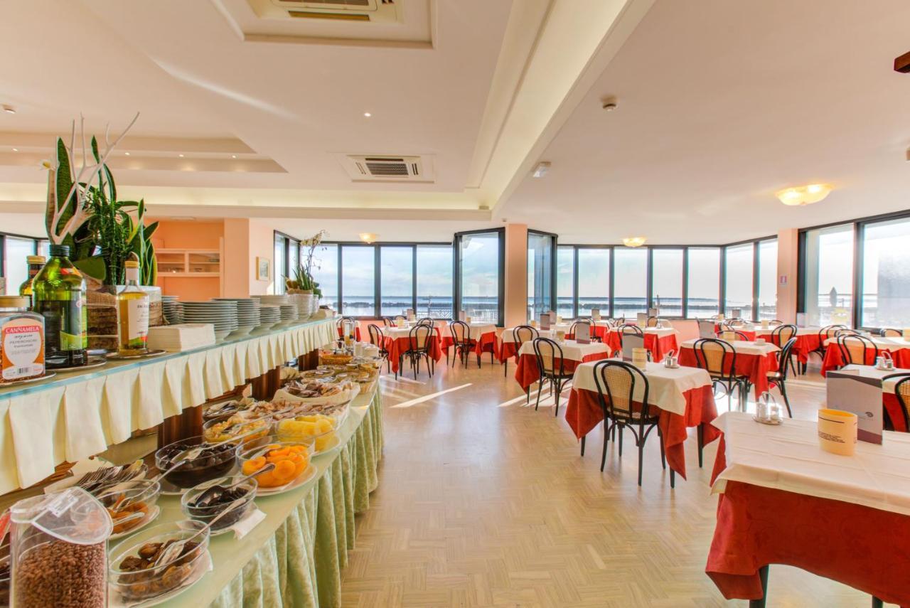 Hotel Royal-Spiaggia Gatteo a Mare Kültér fotó